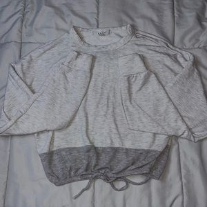 Grey and dark grey short sweater